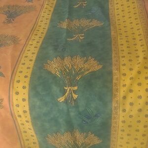 Charming Provencal French Wheat Pattern Table Cloth in Green and Yellow Oval
